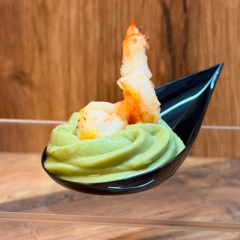 Kateryna Catering Fingerfood – Garnele auf Avocadocreme im Löffel